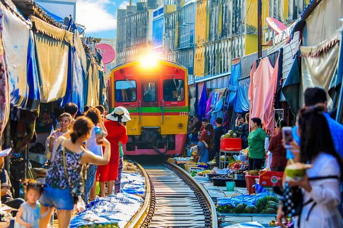 Day Trip to Bangkok Floating Market & Maeklong Railway - Transfers, group size, and why the timing feels both efficient and intense