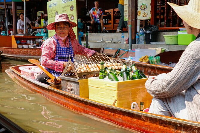 Day Trip to Bangkok Floating Market & Maeklong Railway - Starting at CentralWorld, then riding out early