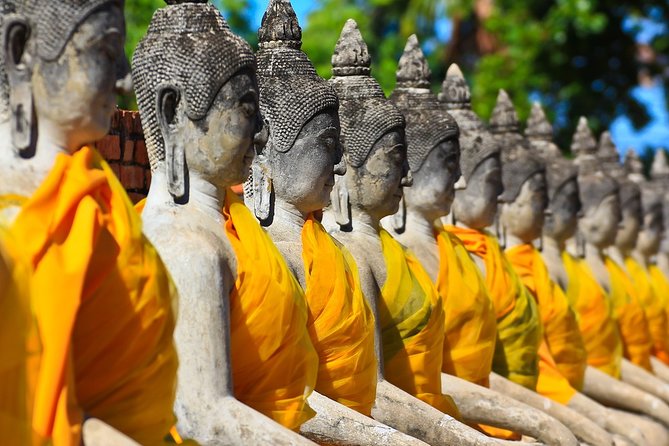 Definitive tour of 4 ancient capitals Ayutthaya ruins in Japanese - Lunch and mid-afternoon freedom: buffet Thai classics then MBK