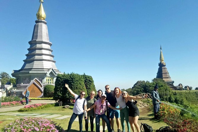 Doi Inthanon Private Tour with Trek & Lunch from Chiang Mai - Ban Mae Klang Luang: coffee from the tribe, plus handicrafts browsing