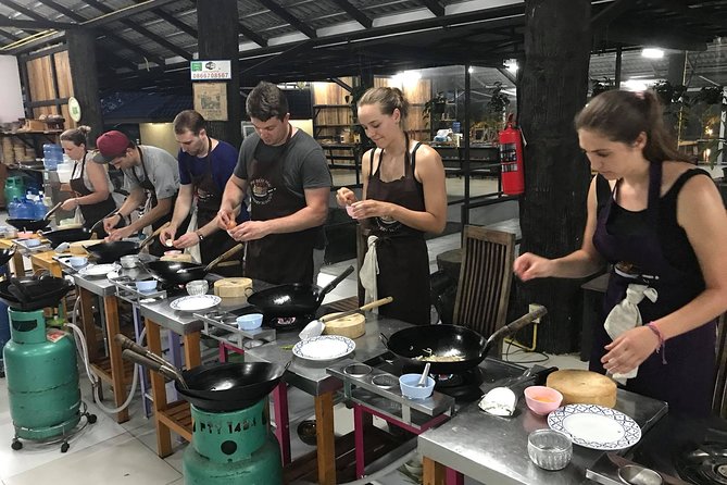 Evening Cooking Class in Organic Farm with Local Market Tour - Quick hits