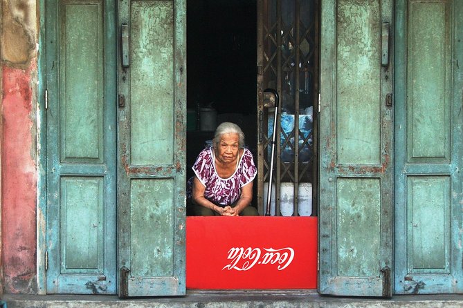 Experience Real Bangkok by Bike - How the Ride Stays Manageable: Pace, Single-Gear Bikes, and Safety Stops