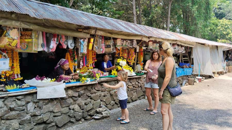 Explorer Border road and Nature ( Tea and Coffee ) - Ban Pha Hee and Ban Pha Mi: coffee, cool air, and slow village time