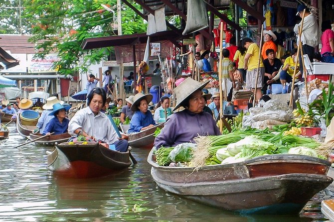 Famous Markets Tour: Maeklong Railway & Damnoen Saduak Floating - Photo and Shopping Tips That Actually Help