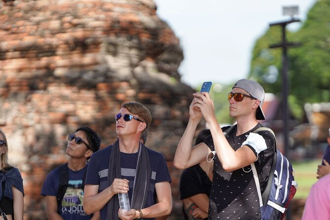 Floating Market and Ayutthaya Guided Day Tour from Bangkok - Lunch, water, and the small comforts that save the day
