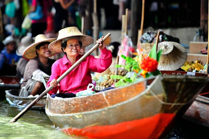 Floating Market & Railway Market Bangkok - Damnoen Saduak by Longtail Boat and Paddle Ride