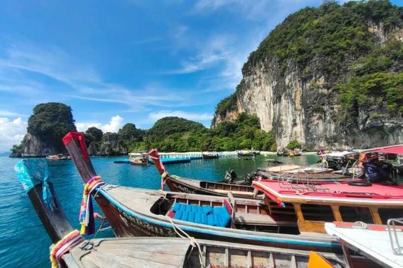 From Ao Nang Hong Island Longtail Cruise with Sunset Dinner - Pakbia Island Sunset BBQ: The Dinner Portion and the Mood