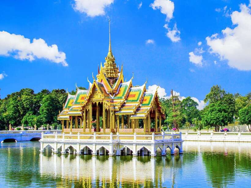 From Bangkok: Ayutthaya Historical Park Guided Day Trip - Lunch at a local restaurant: simple break, real value