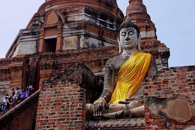 From Bangkok: Ayutthaya Temples Small Group Tour with Lunch - Wat Phra Sri Sanphet: Ayutthaya’s grandest temple complex