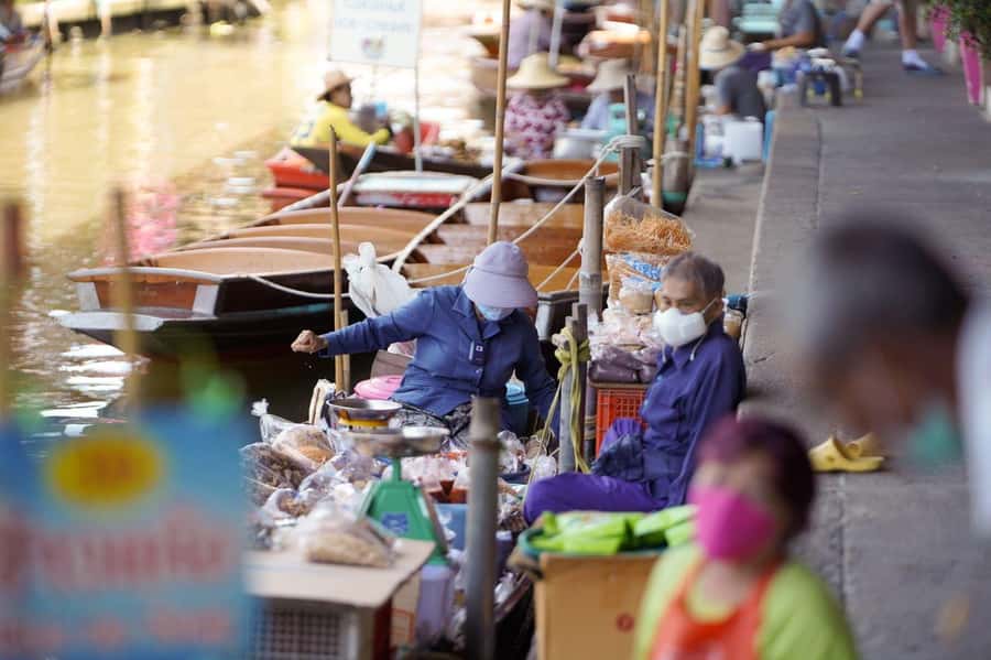 From Bangkok: Floating Market and Ayutthaya Guided Day Tour - Ayutthaya Temple Ruins: Three Stops That Tell One Story