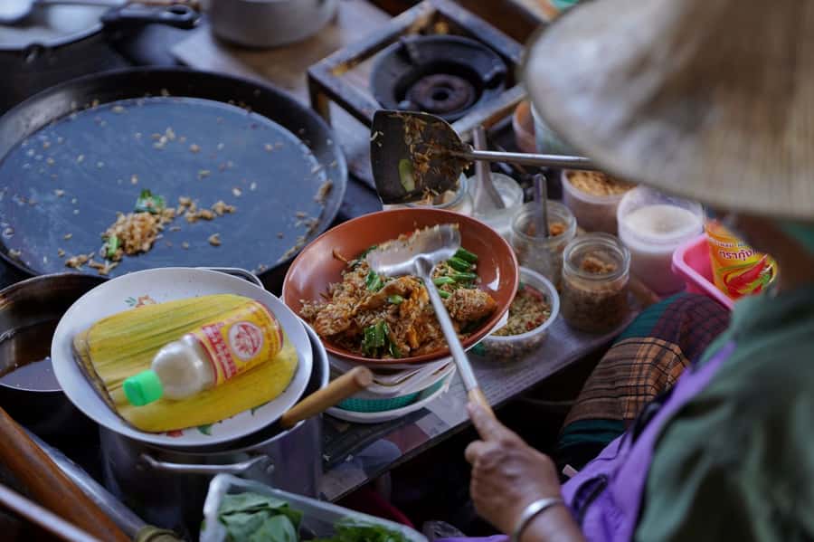 From Bangkok: Floating Market and Ayutthaya Guided Day Tour - Who This Tour Fits Best (and Who Should Think Twice)