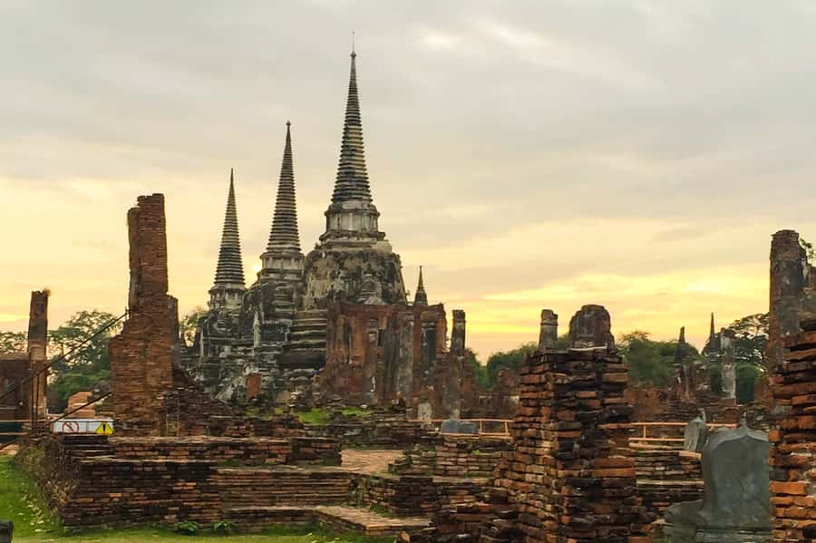 From Bangkok: Floating Market & Ayutthaya Private Day Trip - Price and what $176 per person really buys