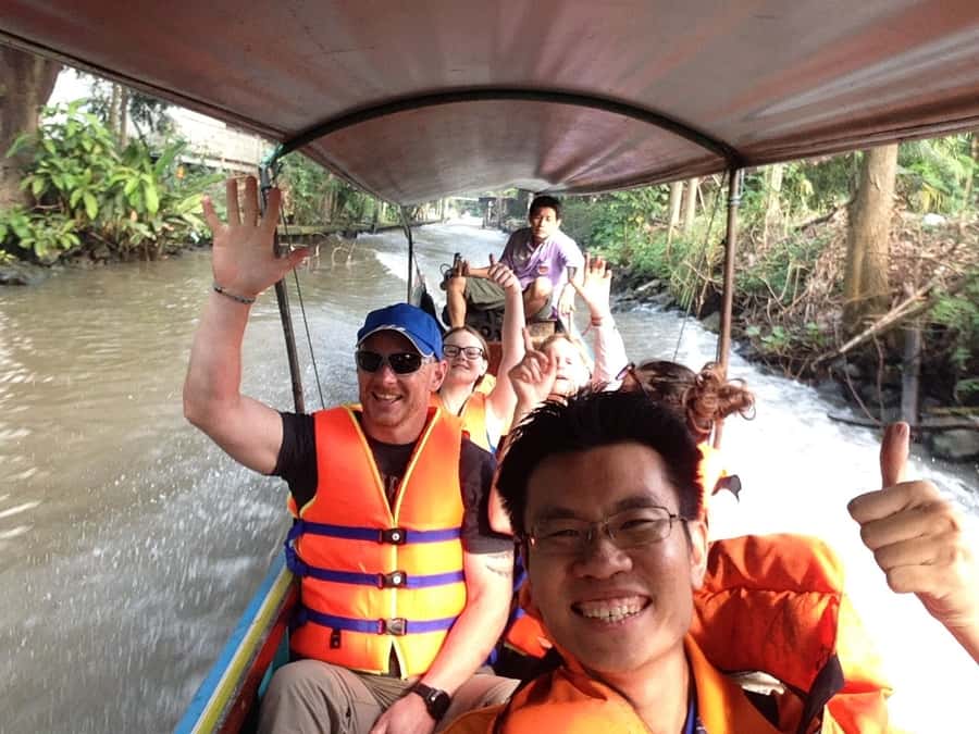 From Bangkok: Floating & Railway Markets Tour & Coconut Farm - Getting from Bangkok to Ratchaburi: early pickup, big payoff