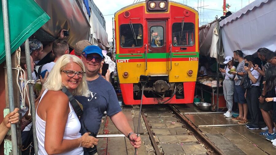 From Bangkok: Floating & Railway Markets Tour & Coconut Farm - Lunch and shopping: plan for extra spending