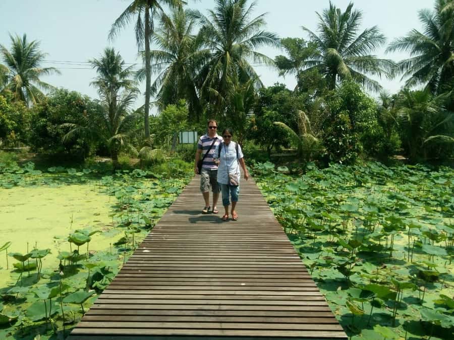 From Bangkok: Mahasawat Canal and farm with Lunch - Orchid farm and fruit orchards: export-grade growing and smarter shopping