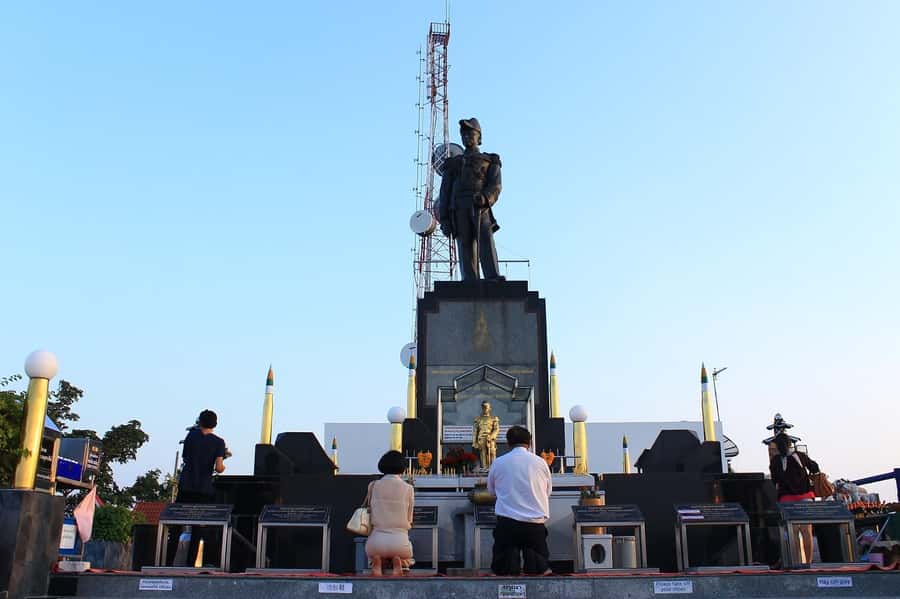 From Bangkok: Pattaya City Day Trip with Private Driver - Price and What You Still Need to Budget For