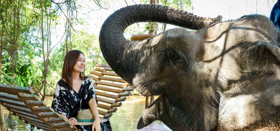 From Bangkok/Pattaya: Private Customized Pattaya Day Trip - Lazer Buddha, seafood and shopping stops, and how to avoid a late-day overload