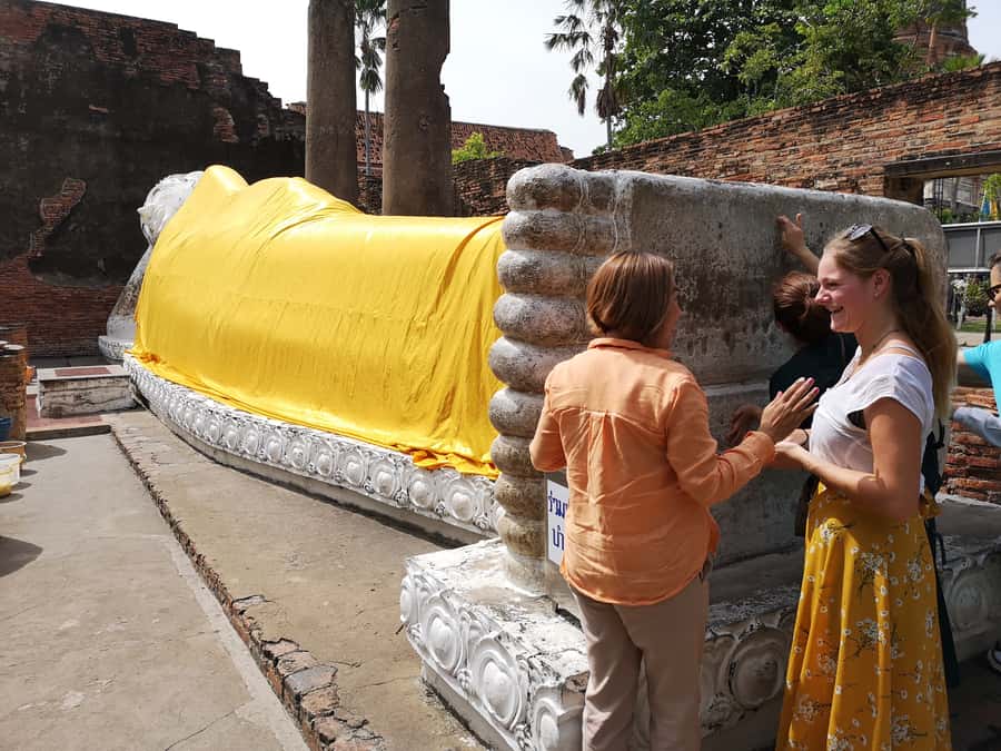 From Bangkok: Private Tour to Ayutthaya & Summer Palace - Ayutthaya Historical Park: the walking tour that keeps the ruins readable