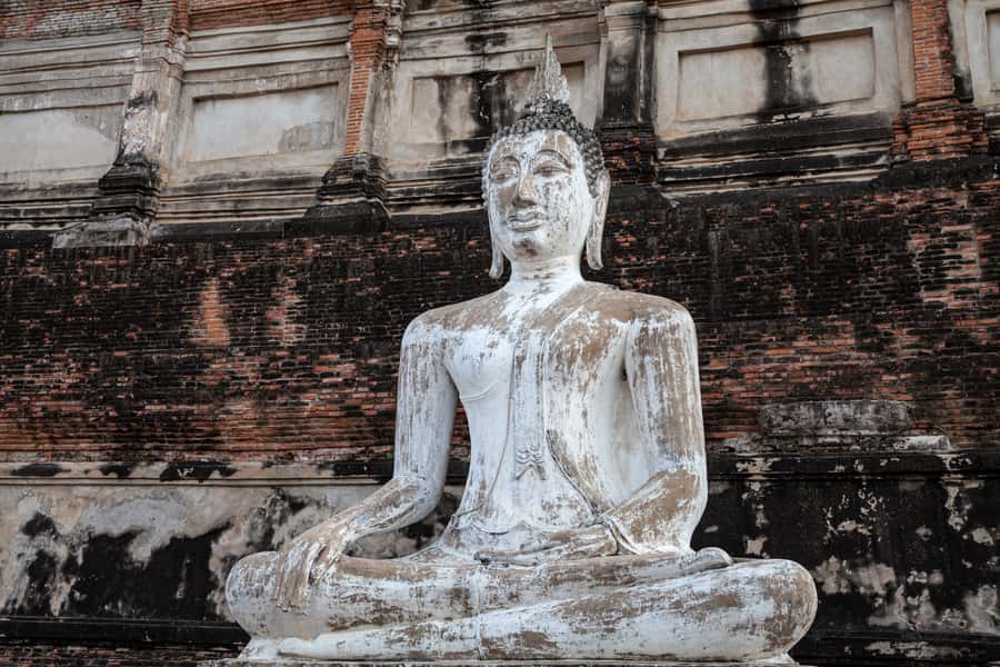 From Bangkok: Private Tour to Ayutthaya & Summer Palace - Viharn Phra Mongkol Bopit: the bronze Buddha you will remember