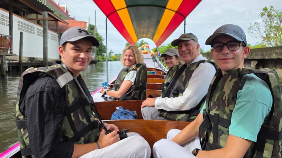 From BANGKOK: Railway Market and Amphawa Floating market - Key highlights to look for