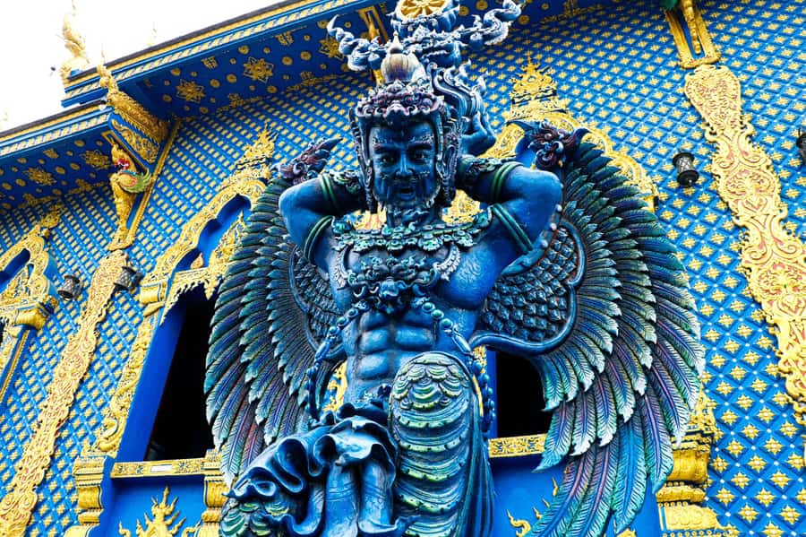 From Chiang Mai: Chiang Rai 2 Temples and Golden Triangle - Lunch on your own: plan for Thai food, not a long sit-down