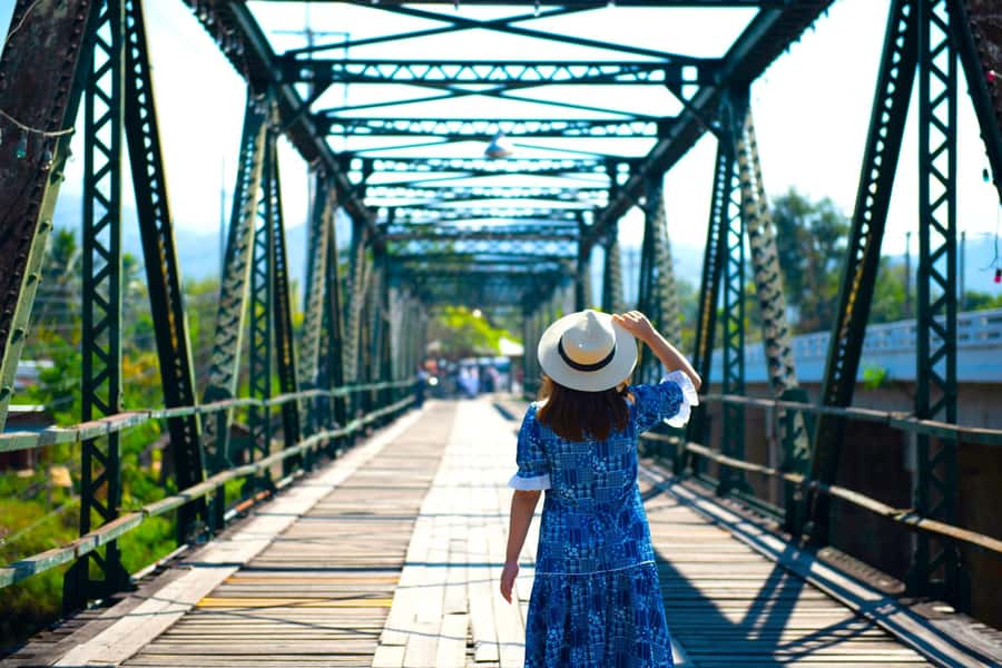 From Chiang Mai: Day Tour to Pai Highlights by Private Car - The 7:00 AM hotel pickup and the road with 762 turns