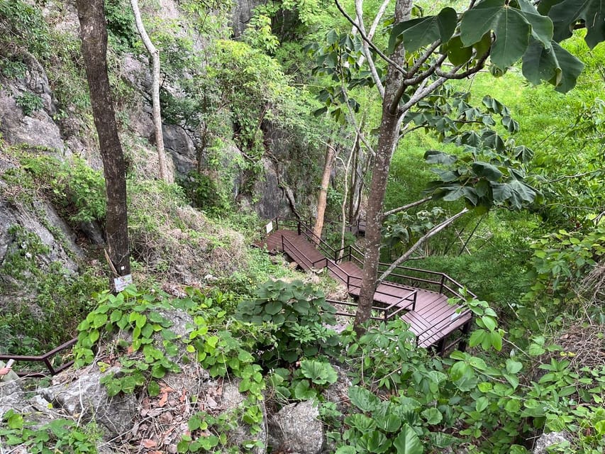 From Chiang Mai: Lampang Summit & Springs - Lunch at a local restaurant, simple food and a needed reset