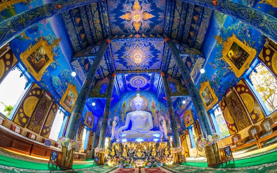 From Chiang Rai: Famous Temples and Golden Triangle Day Tour - Full-day logistics from Chiang Rai: how the ride feels and how to pace it