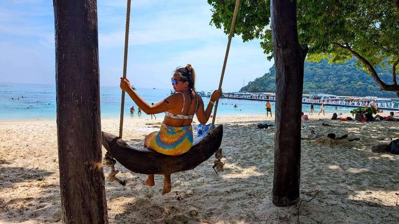 From Koh Lanta: Koh Haa & Koh Rok Snorkel Tour by Speedboat - Getting to the islands: pickup timing, boat style, and seasickness reality