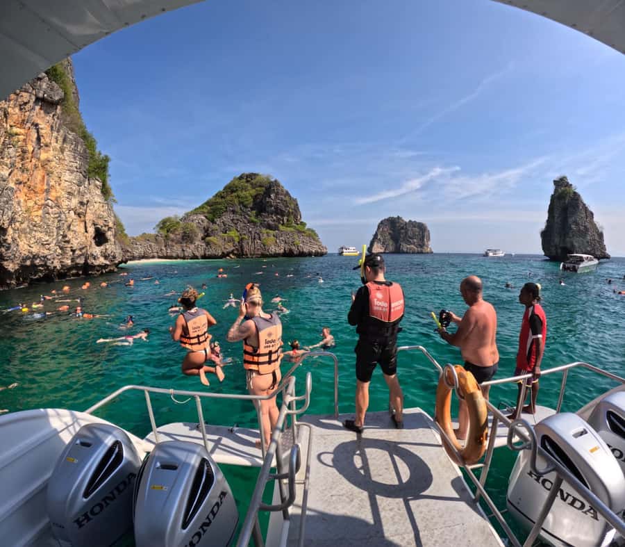 From Koh Lanta: Koh Rok and Koh Ha Day Tour-Queen of Andaman - Weather checks and what happens if conditions are unsafe