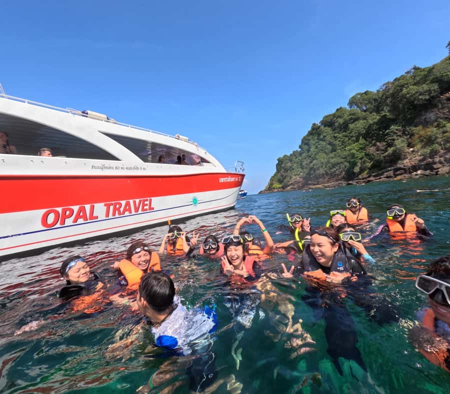From Koh Lanta: Koh Rok and Koh Ha Day Tour-Queen of Andaman - Lunch on Koh Rok: Thai buffet, Massaman Chicken Curry, and refueling right