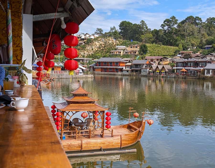 From Pai: Private Mae Hong Son Highlights Car Tour - Pang Ung: Short Stop, Alpine Lake Views