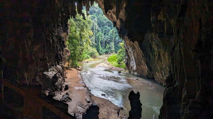 From Pai: Sunrise Private Tour Jabo Viewpoint & Nam Lod Cave - Pace, Walking, and Day Shape: What a 6-Hour Tour Feels Like