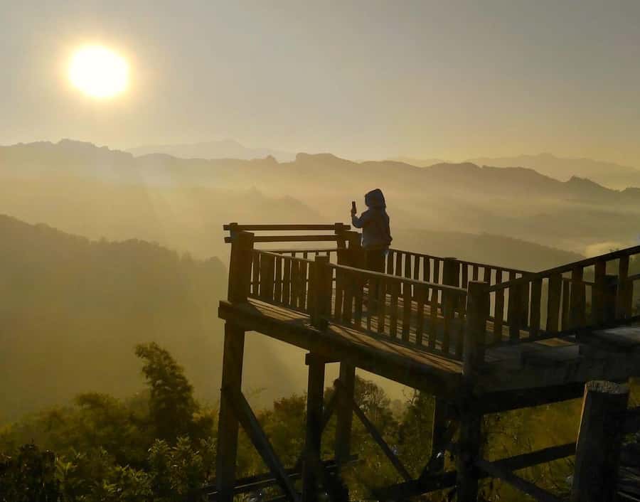 From Pai: Sunrise Private Tour Jabo Viewpoint & Nam Lod Cave - Choosing a Nam Lod Cave Program, Including Bamboo Rafting in Dry Season