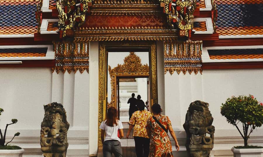 From Pattaya: Bangkok Temples Full-Day Tour - Wat Arun: the river temple and those views from almost everywhere