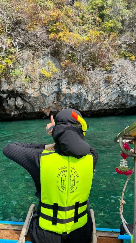 From Phi Phi Island: Exclusive Long Tail Experience - The 4-hour flow: McDonalds meet-up to return