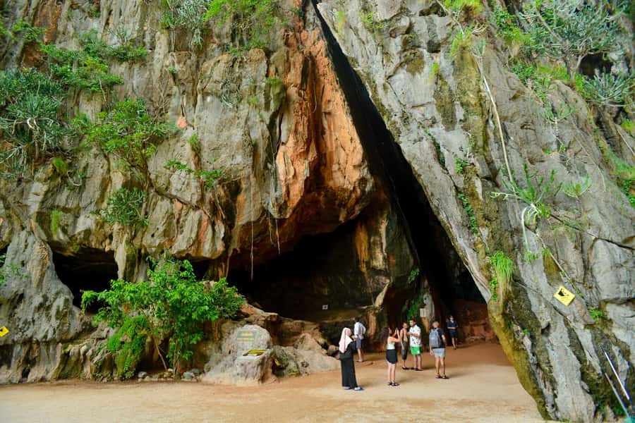From Phuket: James Bond & Phang Nga Bay Tour by Longtail - Surakul Pier and the longtail boat rhythm