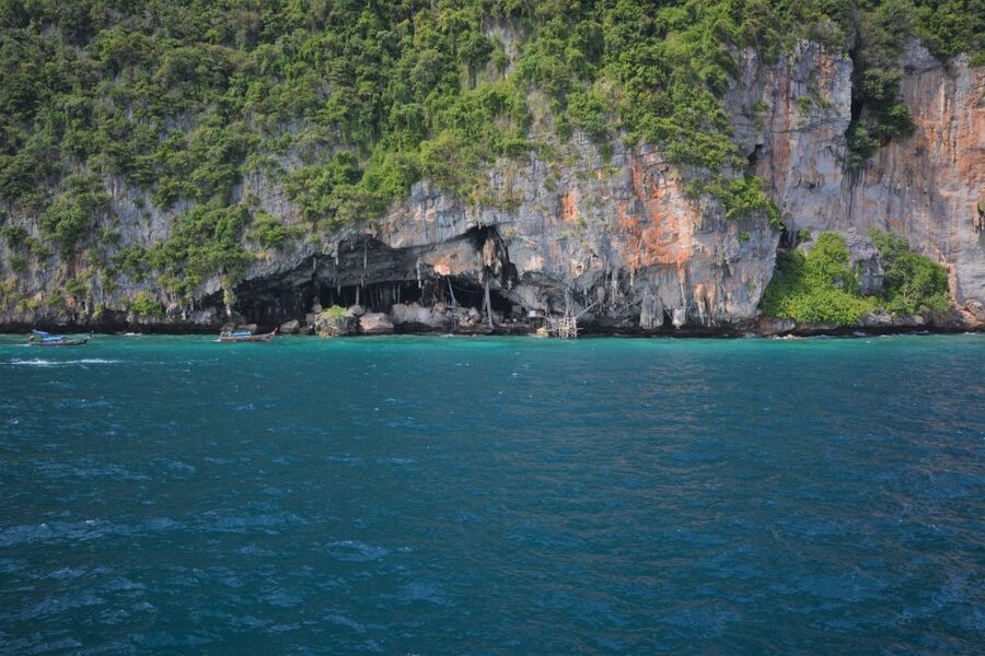 From Phuket: Snorkeling Ferry Cruise to Phi Phi Islands - Royal Jet Cruiser to Phi Phi Leh: The Route That Sets the Tone