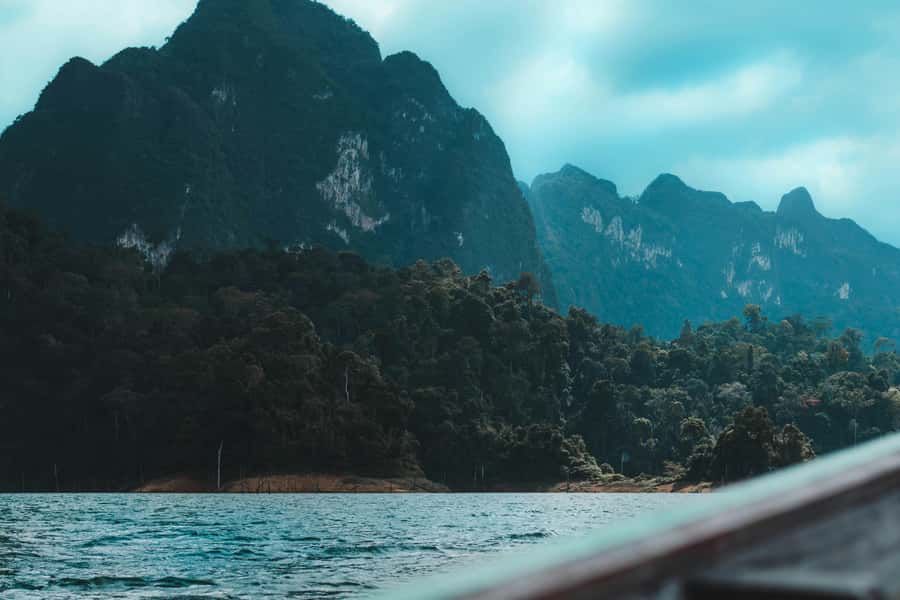 From Surat Thani : Khao Sok Private Boat Tour - Cheow Lan Style Raft Stops, Panoramic Views, and Thai Food