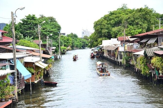 Giant Buddha and Bangkok Local Tour - What the lunch and pacing feel like on a half-day morning