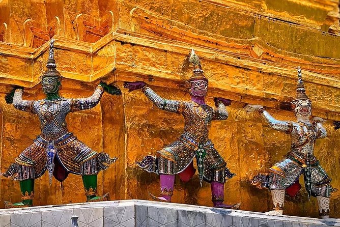 Grand Palace , Thai dance & Fun street walk in Bangkok - Value check: why this price can make sense