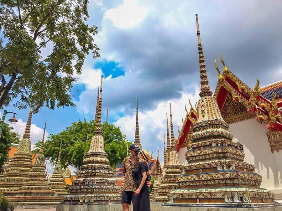 Grand Palace, Wat Pho, and Wat Arun: Guided Tour in Spanish - A river boat crossing to reset your brain before Wat Arun