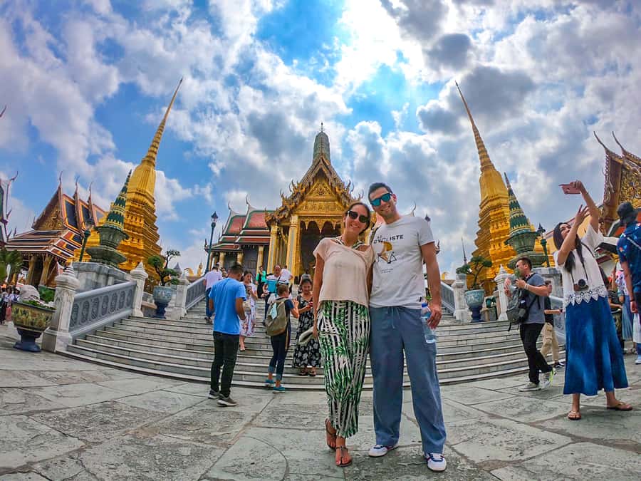 Grand Palace, Wat Pho, and Wat Arun: Guided Tour in Spanish - Price and value: what $109 buys you in a 5-hour temple day