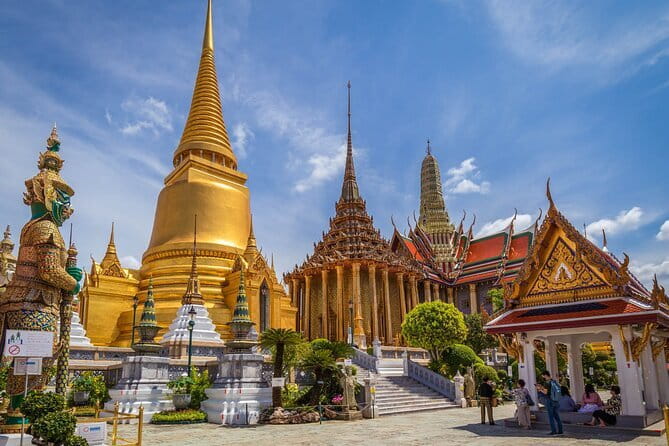 Grand Palace & Wat Phra Kaew Walking Tour with Professional Guide - Grand Palace Walk: What You’ll Actually Gain Beyond Photos