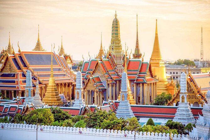 Grand Palace, Wat Phra Kaew, Wat Pho and Wat Arun Walking Tour From Bangkok - Getting There: River City Bangkok meeting point, then fast entry to the Grand Palace