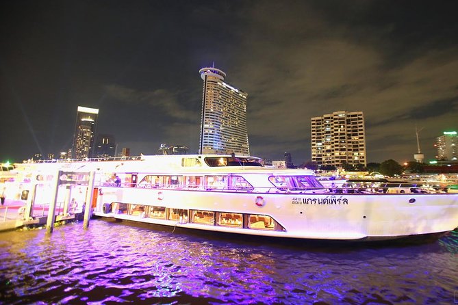 Grand Pearl Dinner Cruise Experience at Bangkok with Pickup - Boarding at River City: photos, cocktails, and the first 30 minutes