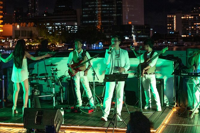 Grand Pearl Dinner Cruise Experience at Bangkok with Pickup - Small group size: max 15 travelers, and why it matters
