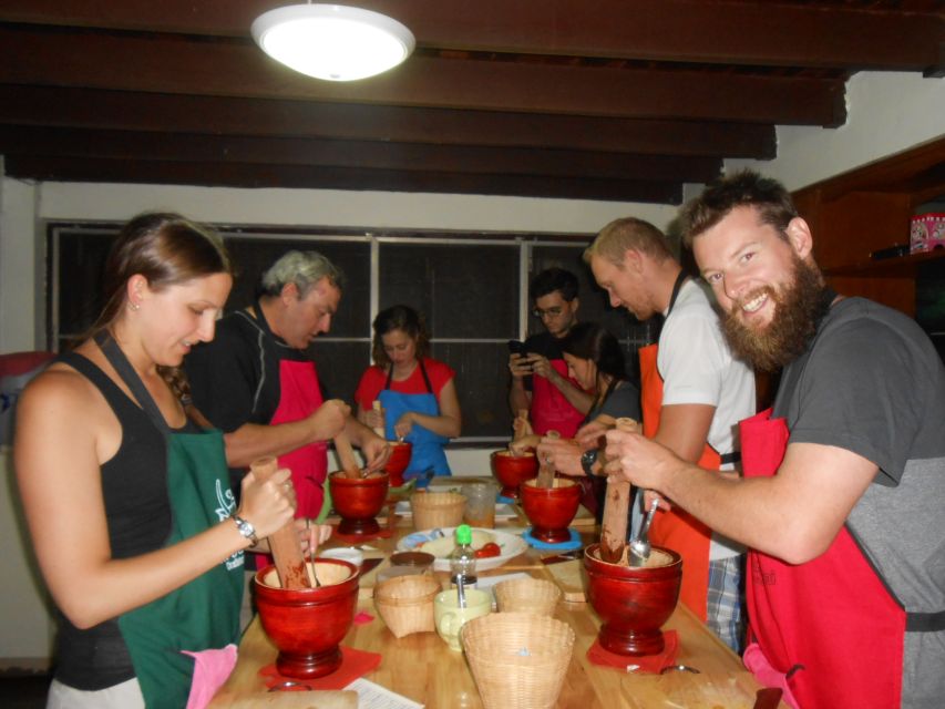 Half-Day Cooking Class with Market Tour - Market Tour to Cooking School: What You Will Do in Each Stop