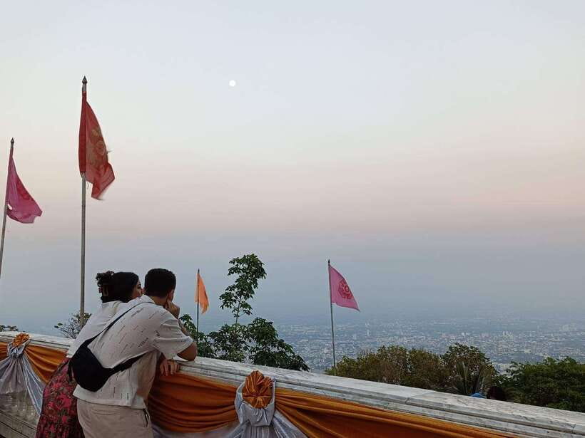 Half Day Morning Wat Pha Lat & Wat Phra That Doi Suthep Tour - Price and value: is $24 a good deal for two major temples?