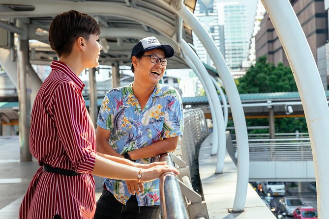 Highlights & Hidden Gems With Locals: Best of Bangkok Private Tour - Flower market energy: buying, sorting, and Thai daily life up close